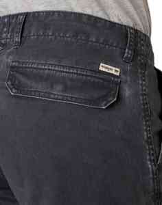Wrangler Cargo Short aus 100% Baumwolle - Faded Black